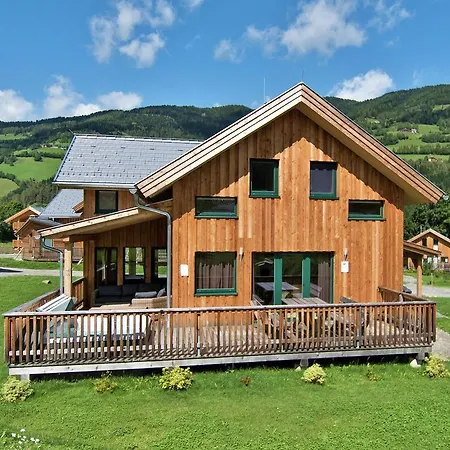 Chalet Beautiful Chalet In Sankt Georgen On Ski Slopes
